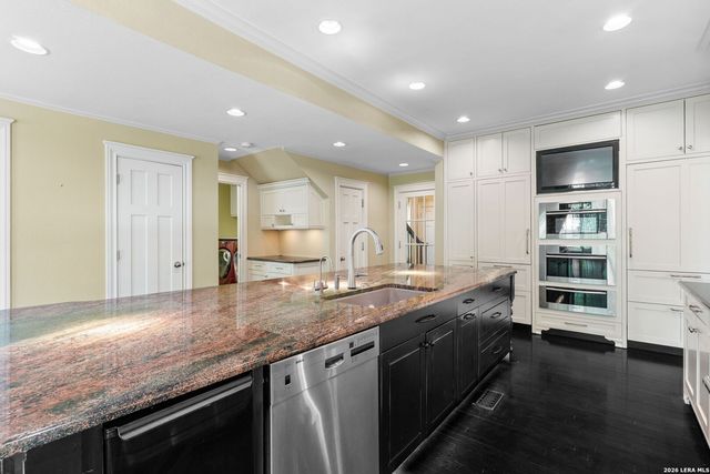 131 PARK HILL DR, San Antonio, TX 78212