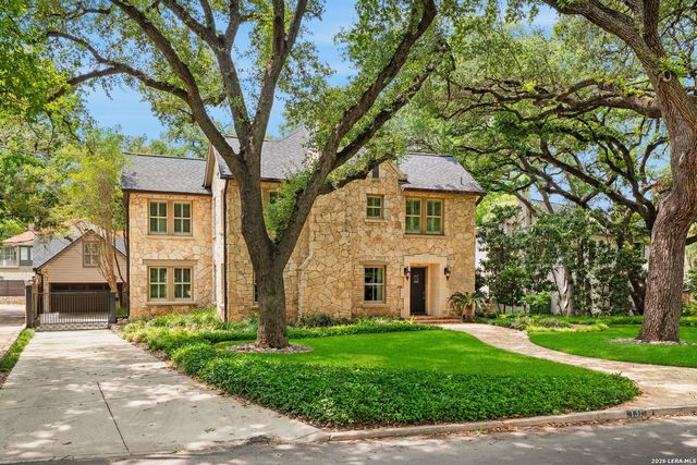 131 PARK HILL DR, San Antonio, TX 78212