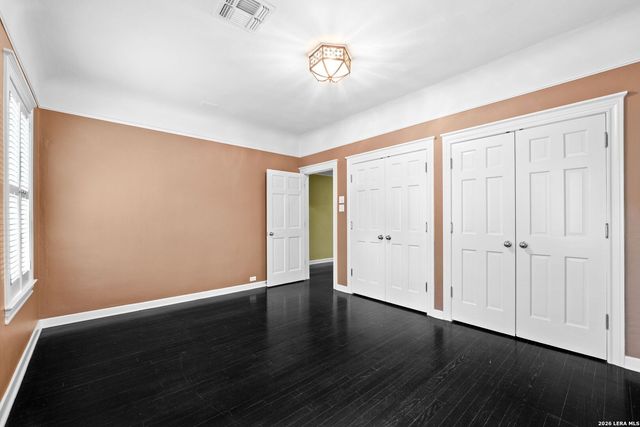 131 PARK HILL DR, San Antonio, TX 78212