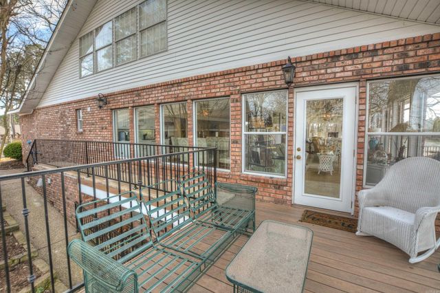 391 Housley Point, Hot Springs, AR 71913