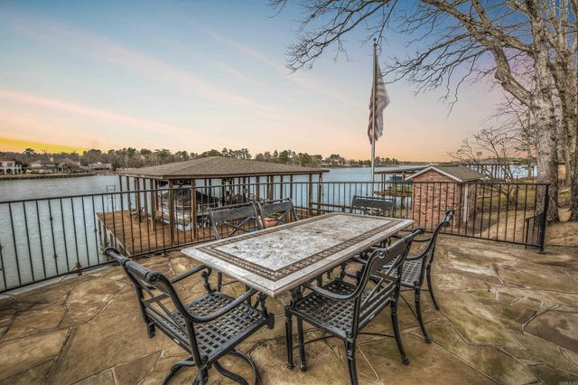 391 Housley Point, Hot Springs, AR 71913