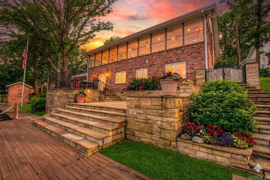 391 Housley Point, Hot Springs, AR 71913