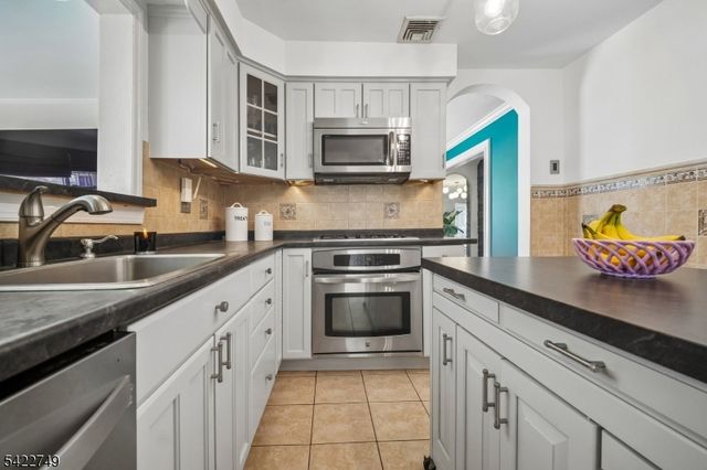 936 Arnet Ave, Union Twp., NJ 07083