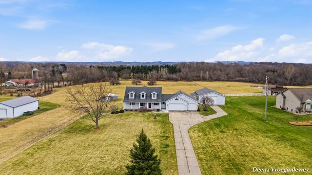 914 Jackson Street SW, Grandville, MI 49418