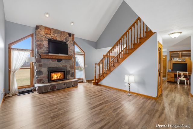 914 Jackson Street SW, Grandville, MI 49418