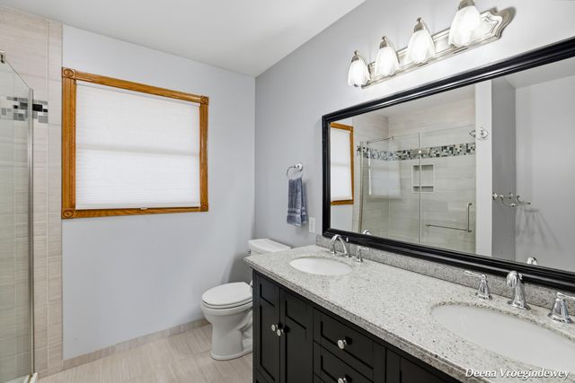 914 Jackson Street SW, Grandville, MI 49418