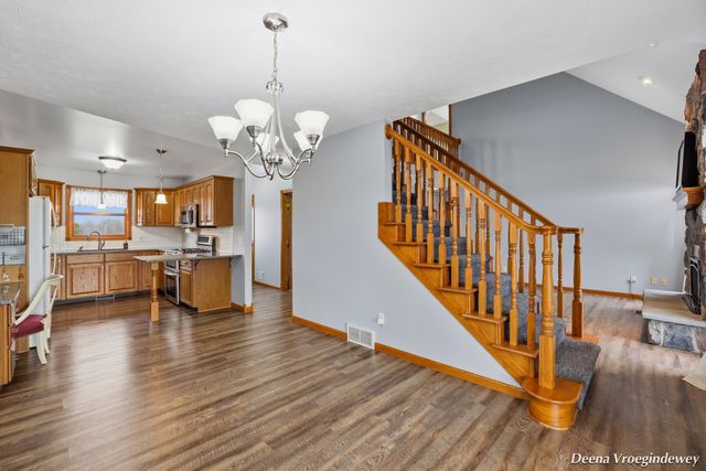 914 Jackson Street SW, Grandville, MI 49418