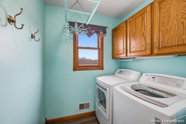 914 Jackson Street SW, Grandville, MI 49418