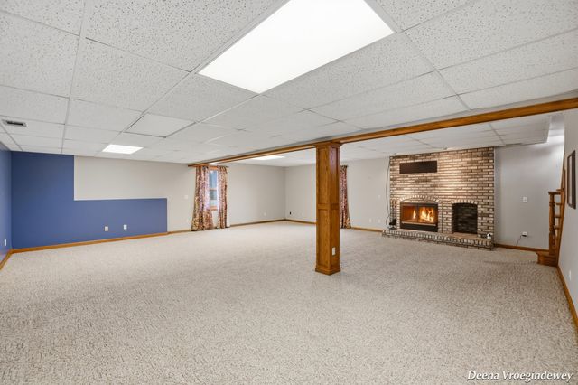 914 Jackson Street SW, Grandville, MI 49418