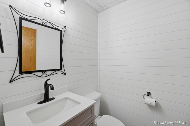 914 Jackson Street SW, Grandville, MI 49418