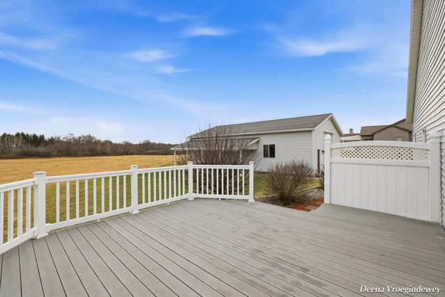 914 Jackson Street SW, Grandville, MI 49418