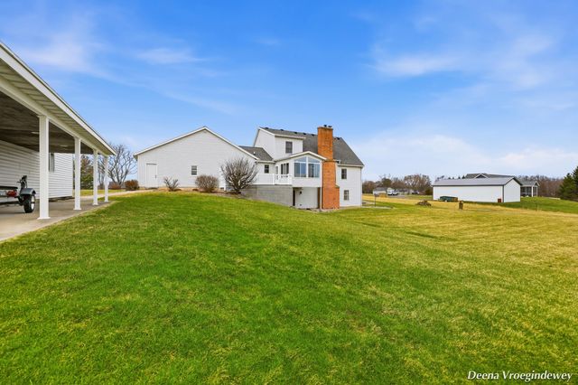 914 Jackson Street SW, Grandville, MI 49418