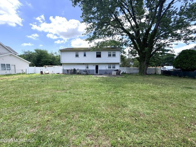 1409 Brookfield Drive, Lakewood, NJ 08701