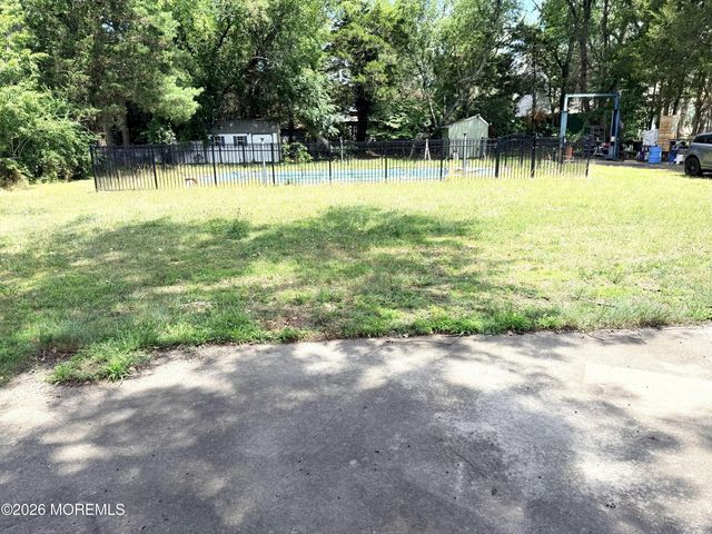 1409 Brookfield Drive, Lakewood, NJ 08701