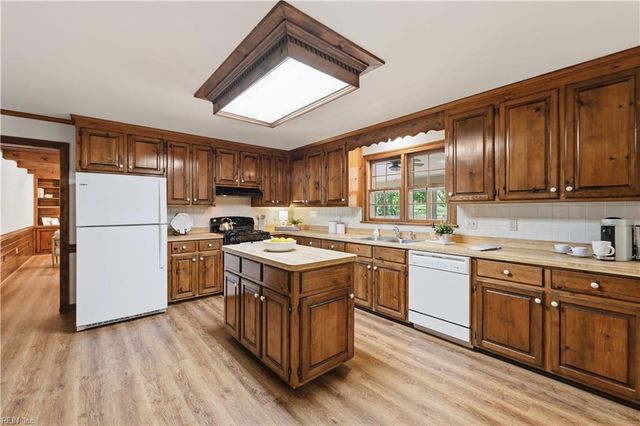 4680 Berrywood RD, Virginia Beach, VA 23464