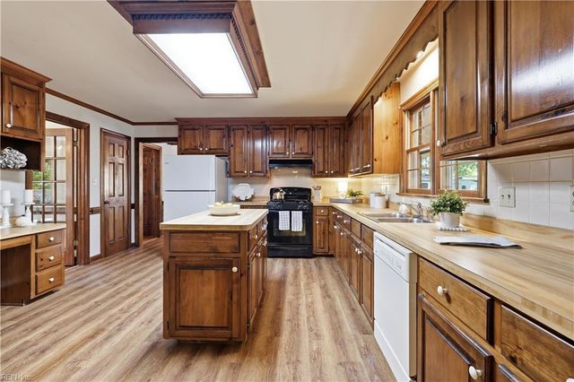 4680 Berrywood RD, Virginia Beach, VA 23464
