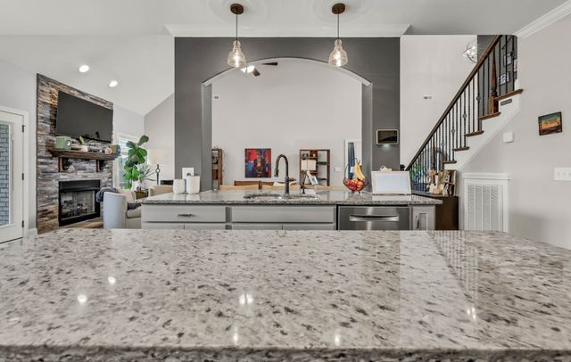 2972 HARTLEY DRIVE, Clarksville, TN 37043