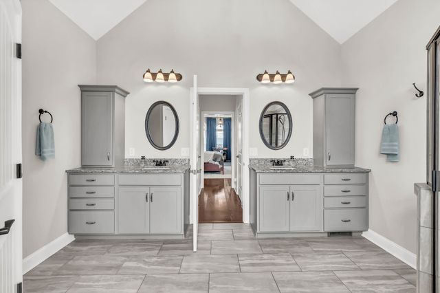 2972 HARTLEY DRIVE, Clarksville, TN 37043