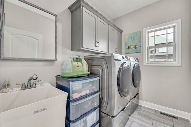 2972 HARTLEY DRIVE, Clarksville, TN 37043