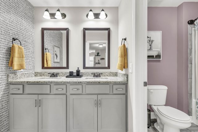 2972 HARTLEY DRIVE, Clarksville, TN 37043