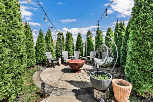 2972 HARTLEY DRIVE, Clarksville, TN 37043