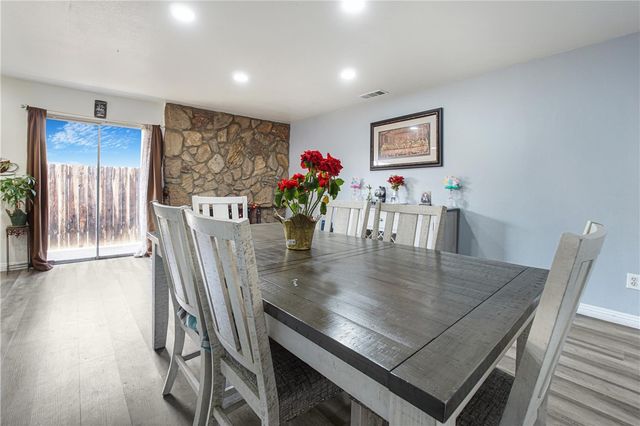 40785 Johnston Avenue, Hemet, CA 92544