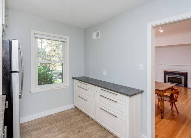 436 Woodlawn Avenue, Saint Paul, MN 55105