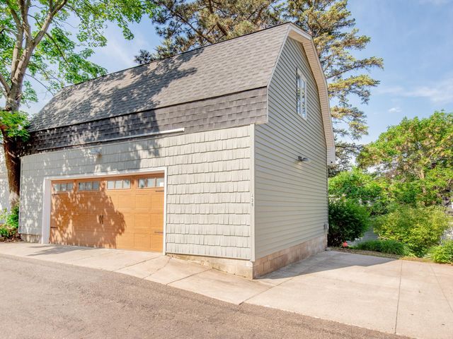 436 Woodlawn Avenue, Saint Paul, MN 55105