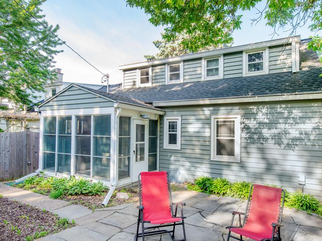436 Woodlawn Avenue, Saint Paul, MN 55105