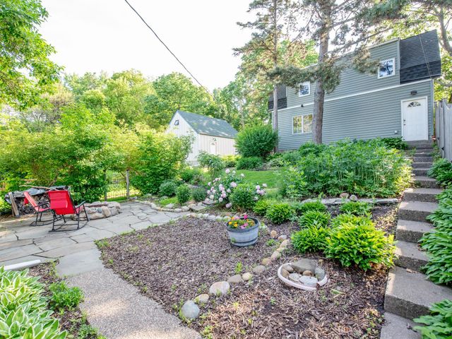 436 Woodlawn Avenue, Saint Paul, MN 55105