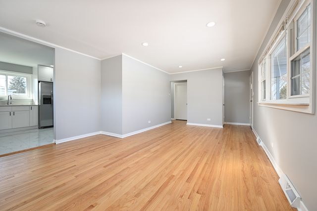 7305 ARCADIA Street, Morton Grove, IL 60053