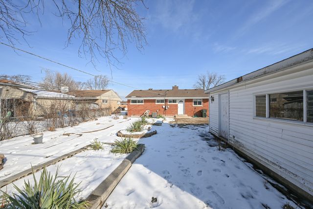 7305 ARCADIA Street, Morton Grove, IL 60053