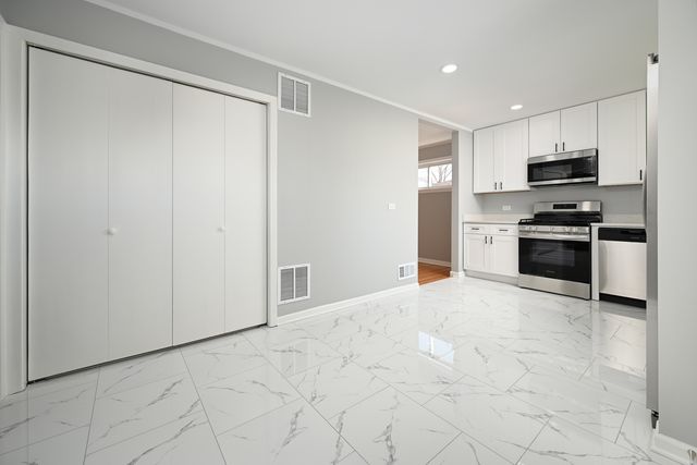 7305 ARCADIA Street, Morton Grove, IL 60053