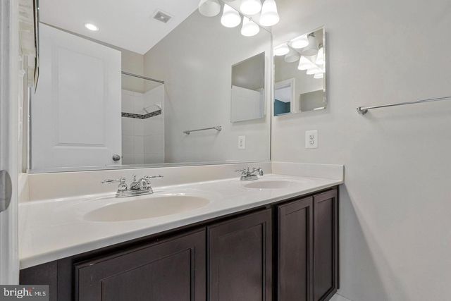 59 STEEPLECHASE DR, La Plata, MD 20646