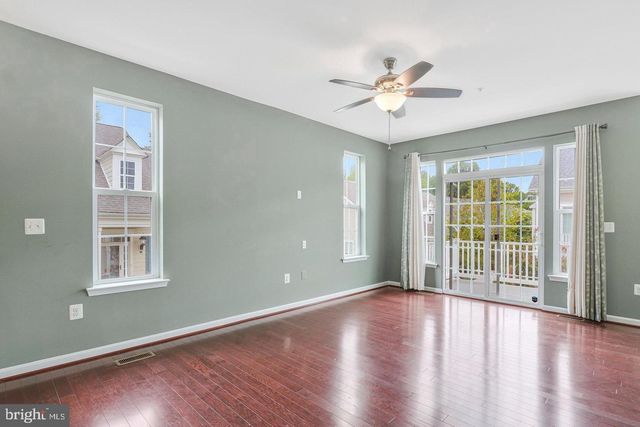 59 STEEPLECHASE DR, La Plata, MD 20646