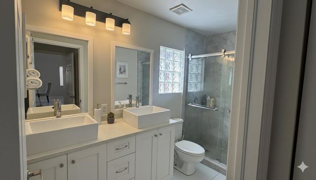 4274 NW 1st Place, Deerfield Beach, FL 33442