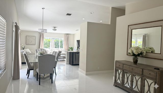 4274 NW 1st Place, Deerfield Beach, FL 33442