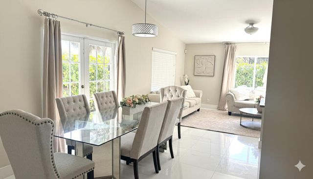 4274 NW 1st Place, Deerfield Beach, FL 33442