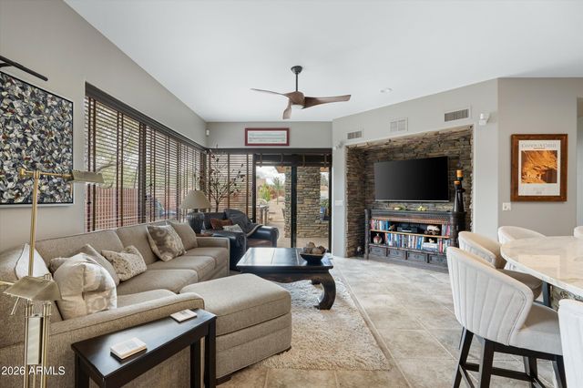 10397 E LOVING TREE Lane, Scottsdale, AZ 85262