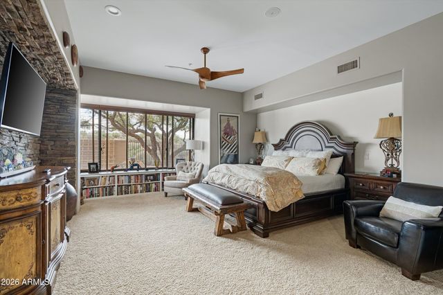 10397 E LOVING TREE Lane, Scottsdale, AZ 85262