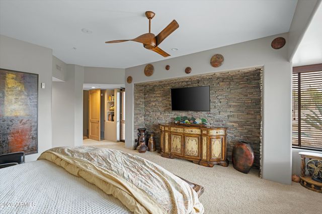 10397 E LOVING TREE Lane, Scottsdale, AZ 85262