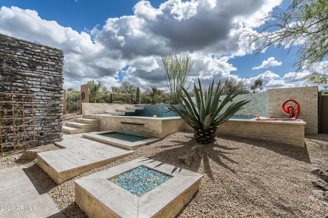 10397 E LOVING TREE Lane, Scottsdale, AZ 85262