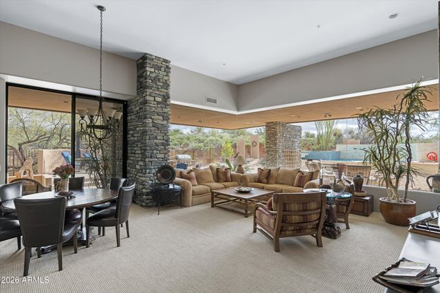 10397 E LOVING TREE Lane, Scottsdale, AZ 85262