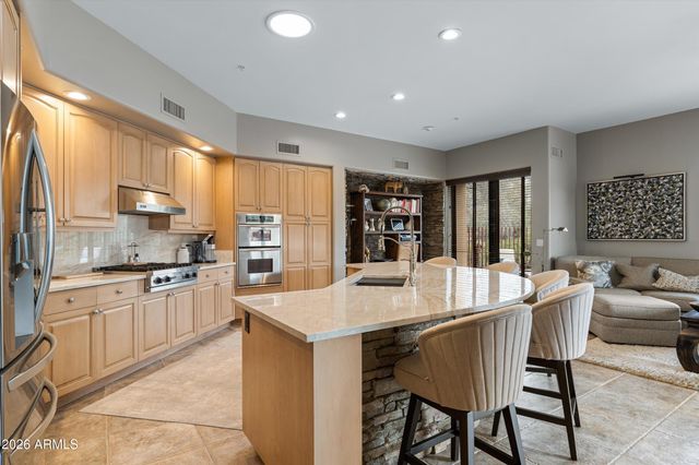 10397 E LOVING TREE Lane, Scottsdale, AZ 85262