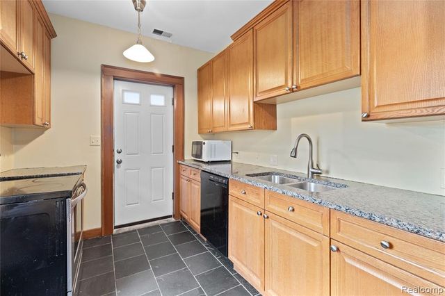 242 E Palmer Street 3, Detroit, MI 48202