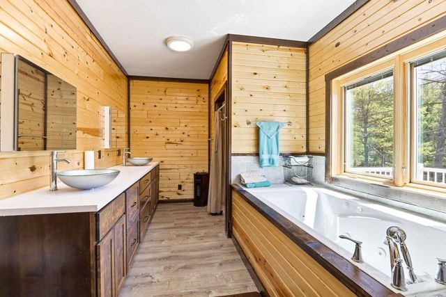 W5120 County Road G, Mauston, WI 53948