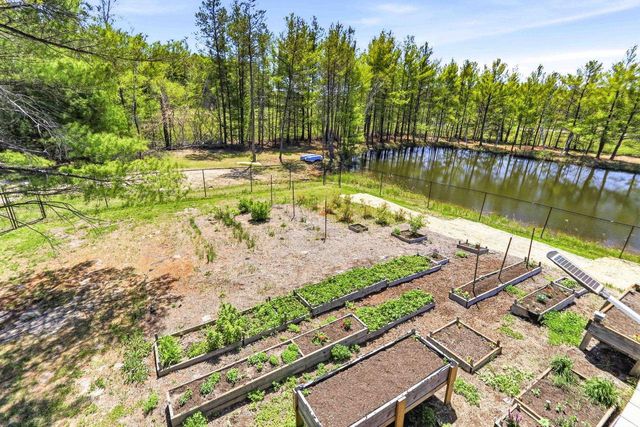 W5120 County Road G, Mauston, WI 53948