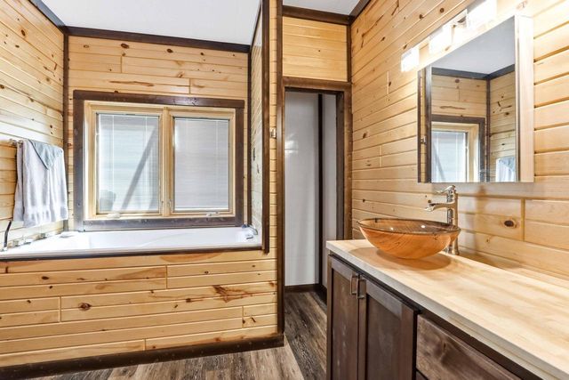 W5120 County Road G, Mauston, WI 53948