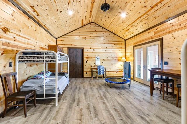 W5120 County Road G, Mauston, WI 53948