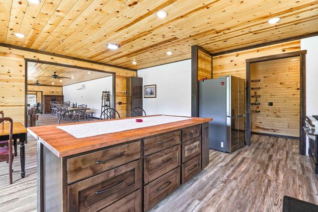 W5120 County Road G, Mauston, WI 53948